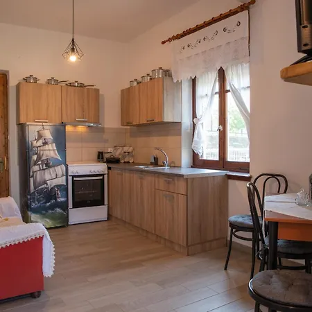 Naia House Chorevtón
