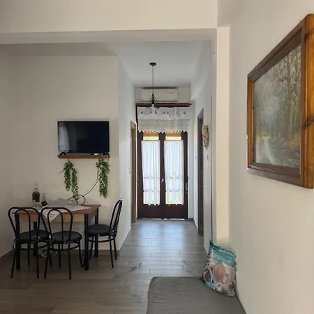 Apartman Naia House *